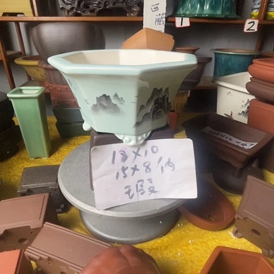 宜兴紫砂花盆瑕疵