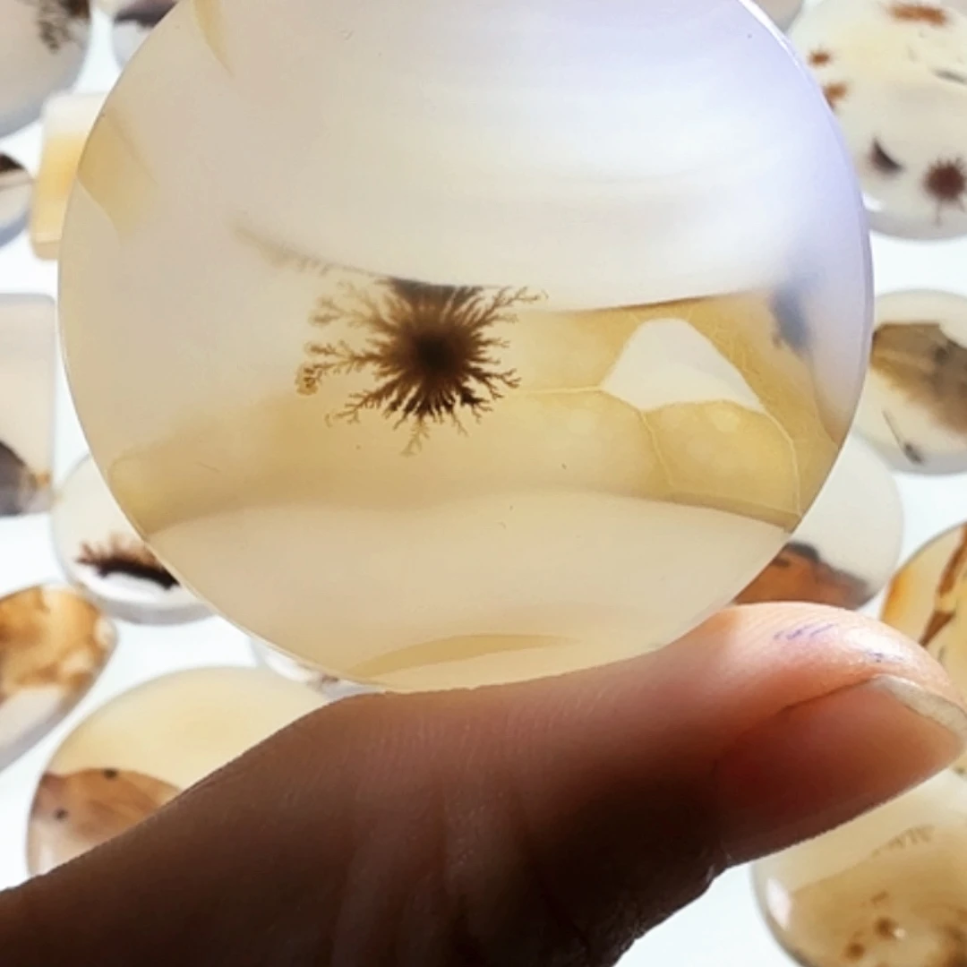 玛瑙/玉髓未镶嵌珠宝半成品