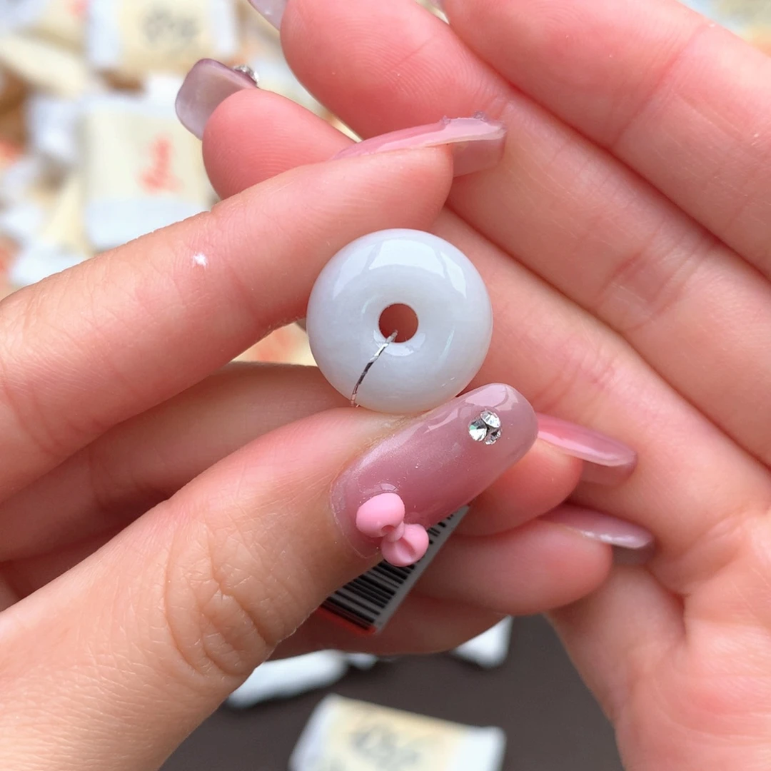 【闪购商品】翡翠挂件未镶嵌一