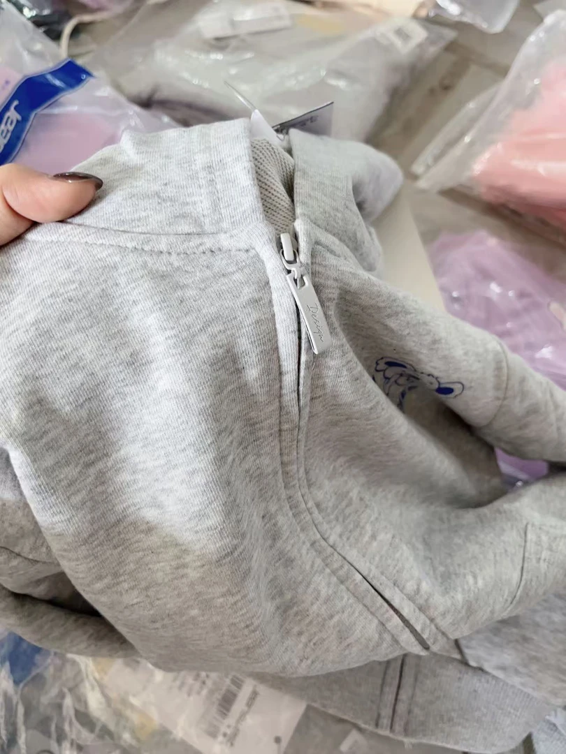 儿童连帽外套运动