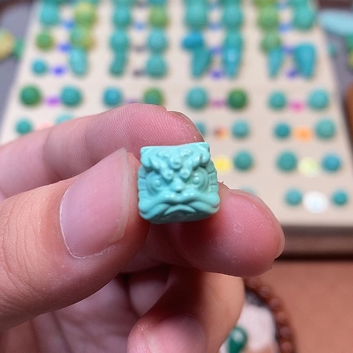 原生态湖北矿散珠配饰，尺寸11.4