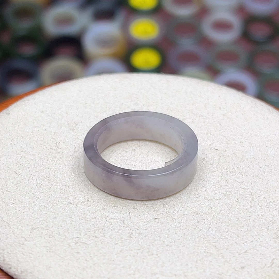 和田玉戒指未镶嵌17.3内径15圈烟紫飘花