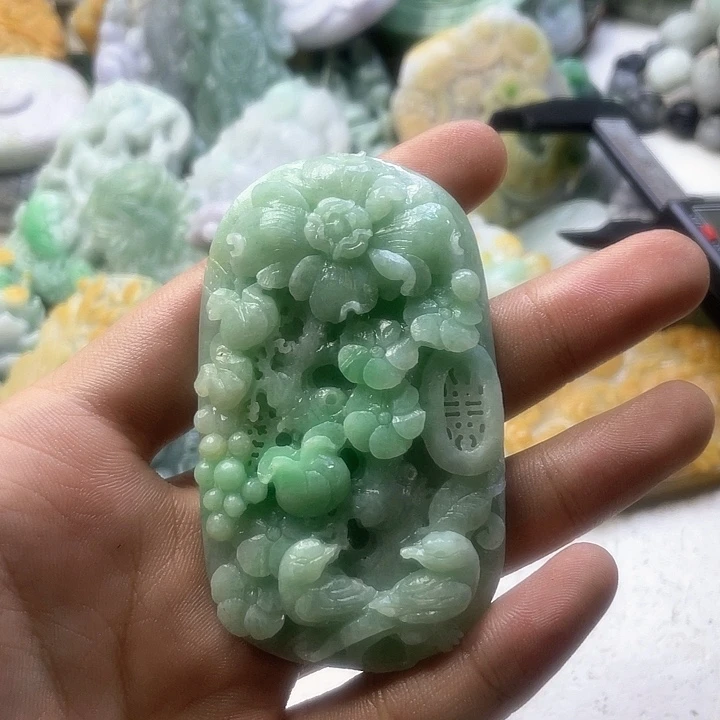 定制翡翠未镶嵌天然翡翠