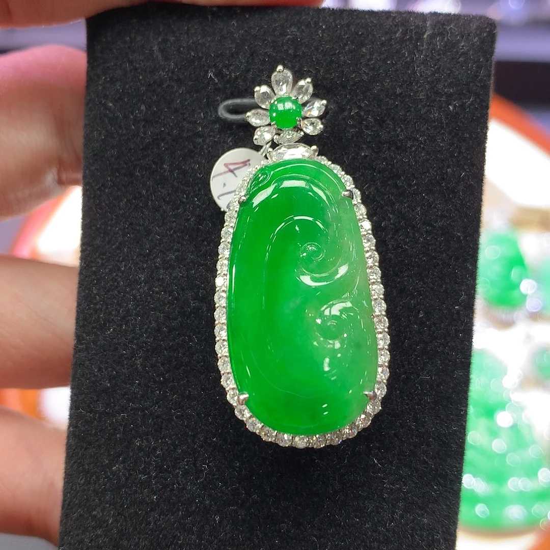 翡翠18K金镶嵌吊坠(不含链)