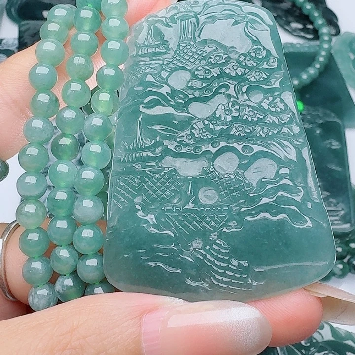 颈饰未镶嵌翡翠多样性发其一