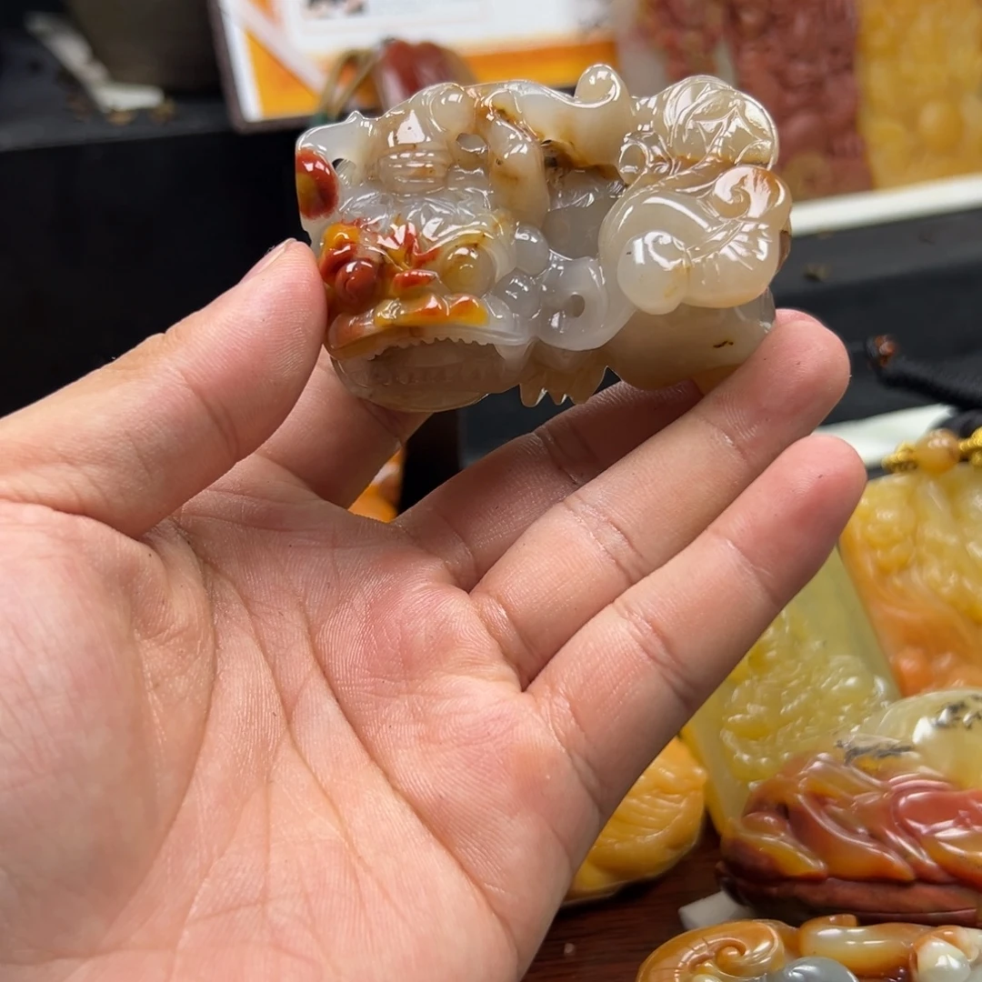 石英质玉（黄龙玉）未镶嵌多样性发货，发其一