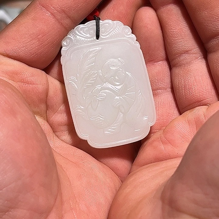 风***痕和田玉未镶嵌颈饰