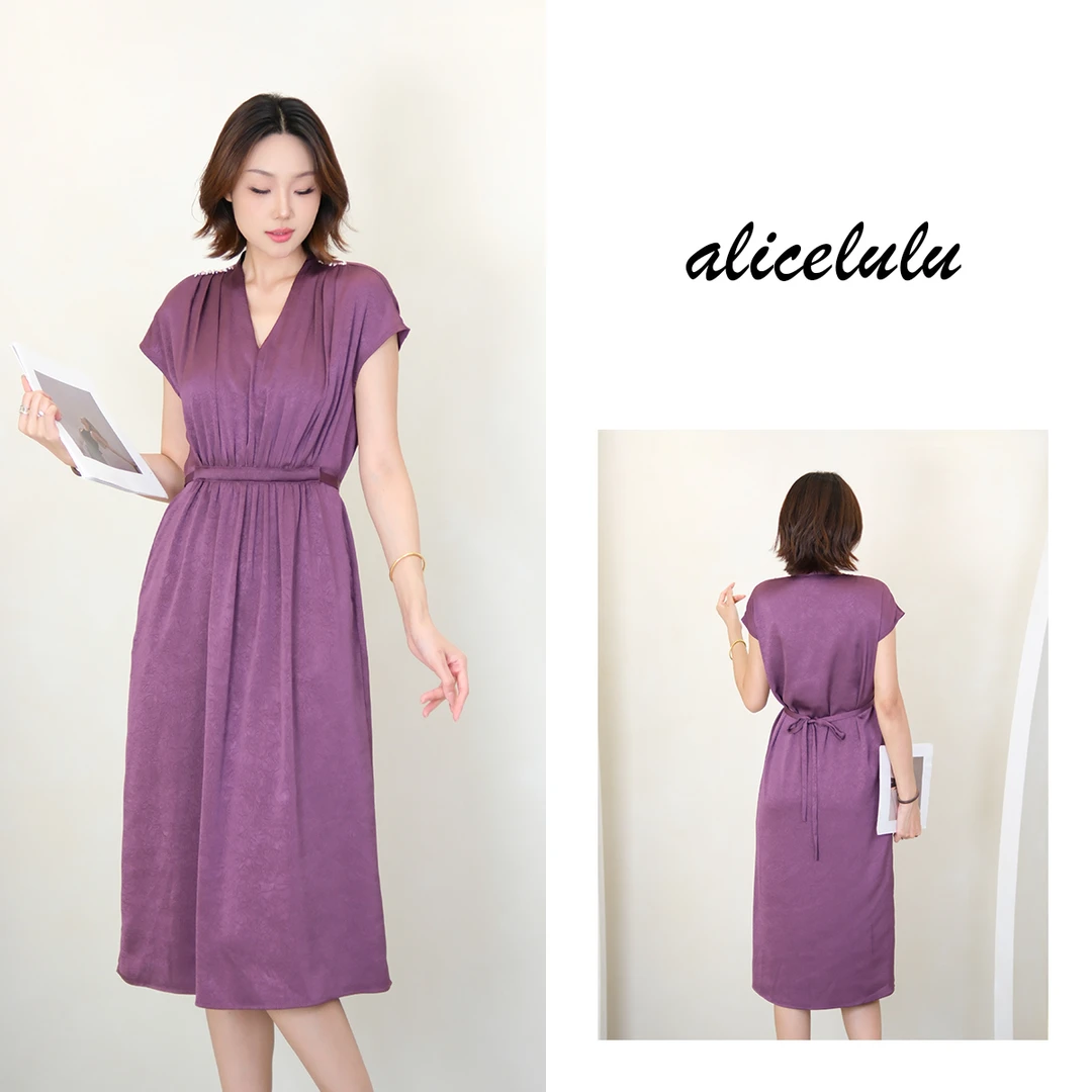 1 alicelulu 复古v领文艺连衣裙简约舒适抽带收腰S2143755Q
