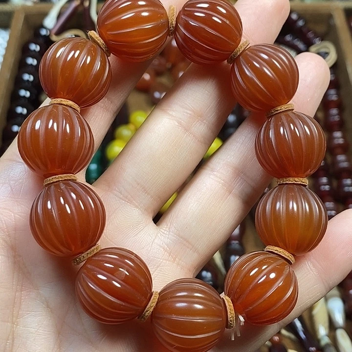 未镶嵌颈饰玛瑙/玉髓