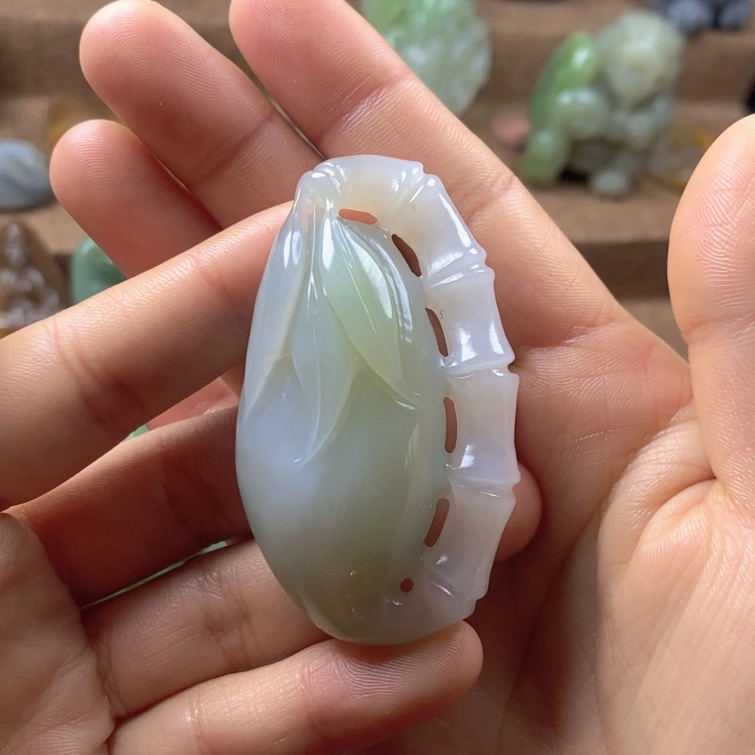 未镶嵌和田玉挂件