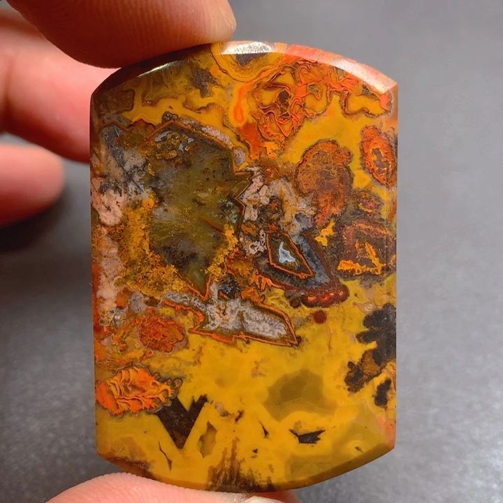 玛瑙/玉髓颈饰未镶嵌雪***肠