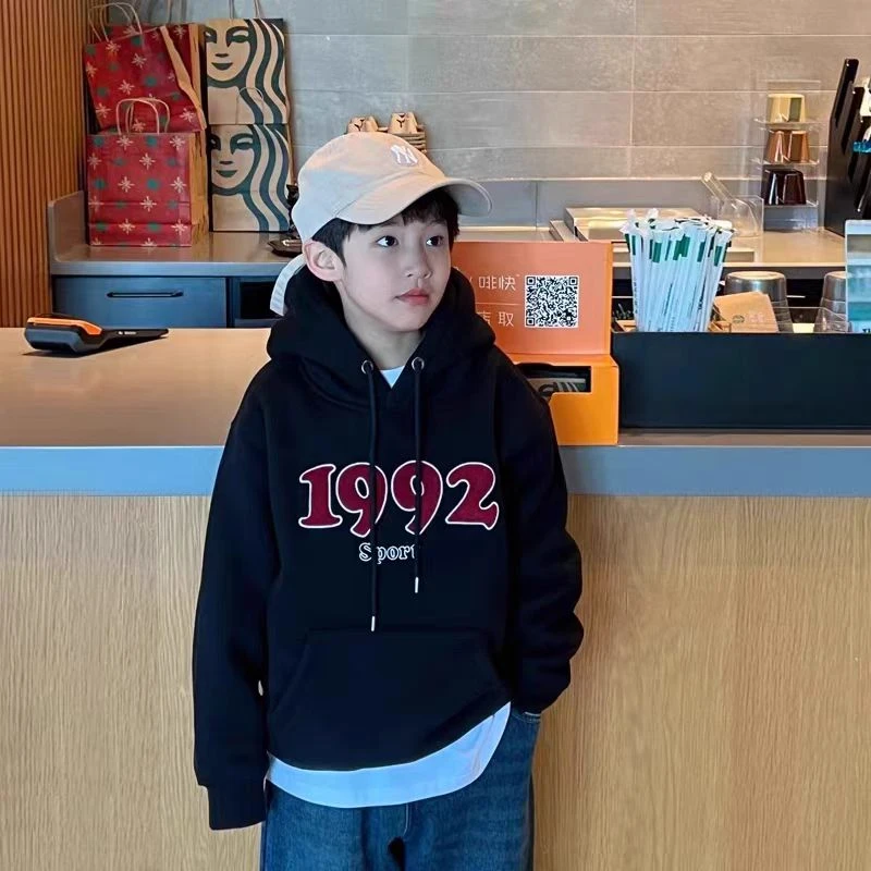 秋冬款儿童时尚超酷加绒上衣男童加厚连帽卫衣中大童冬季帅气童装