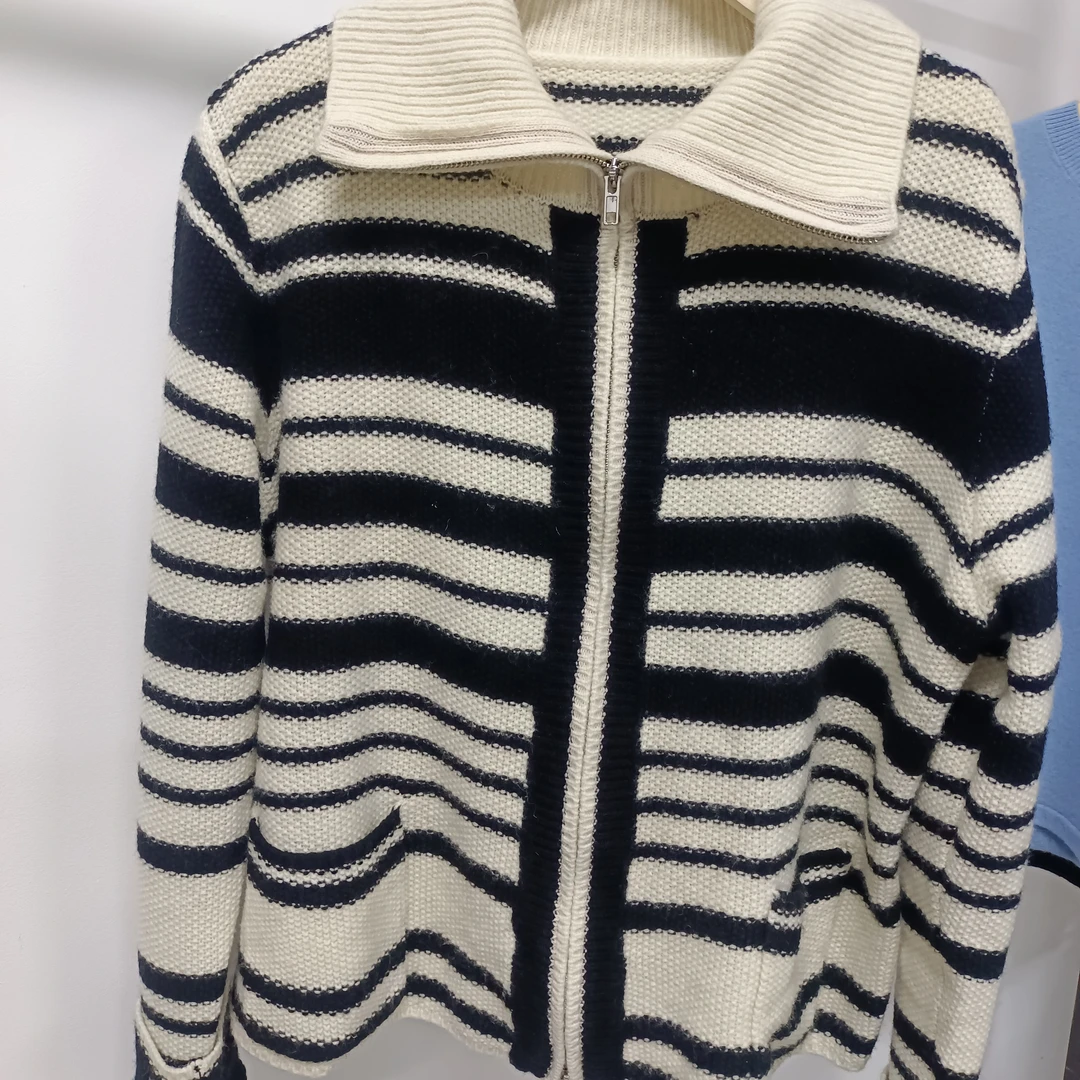 秋冬拉链条纹针织开衫秋冬加厚毛衣长袖休闲上衣