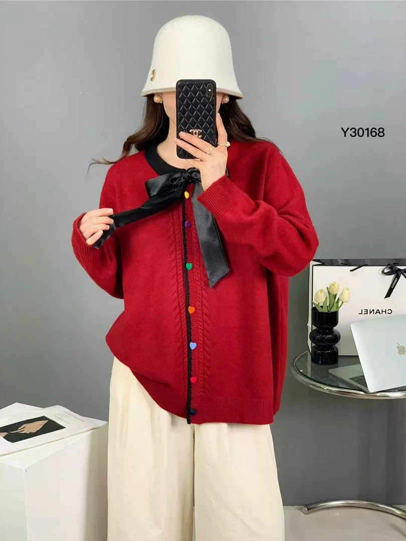 系绳彩扣毛衣0168