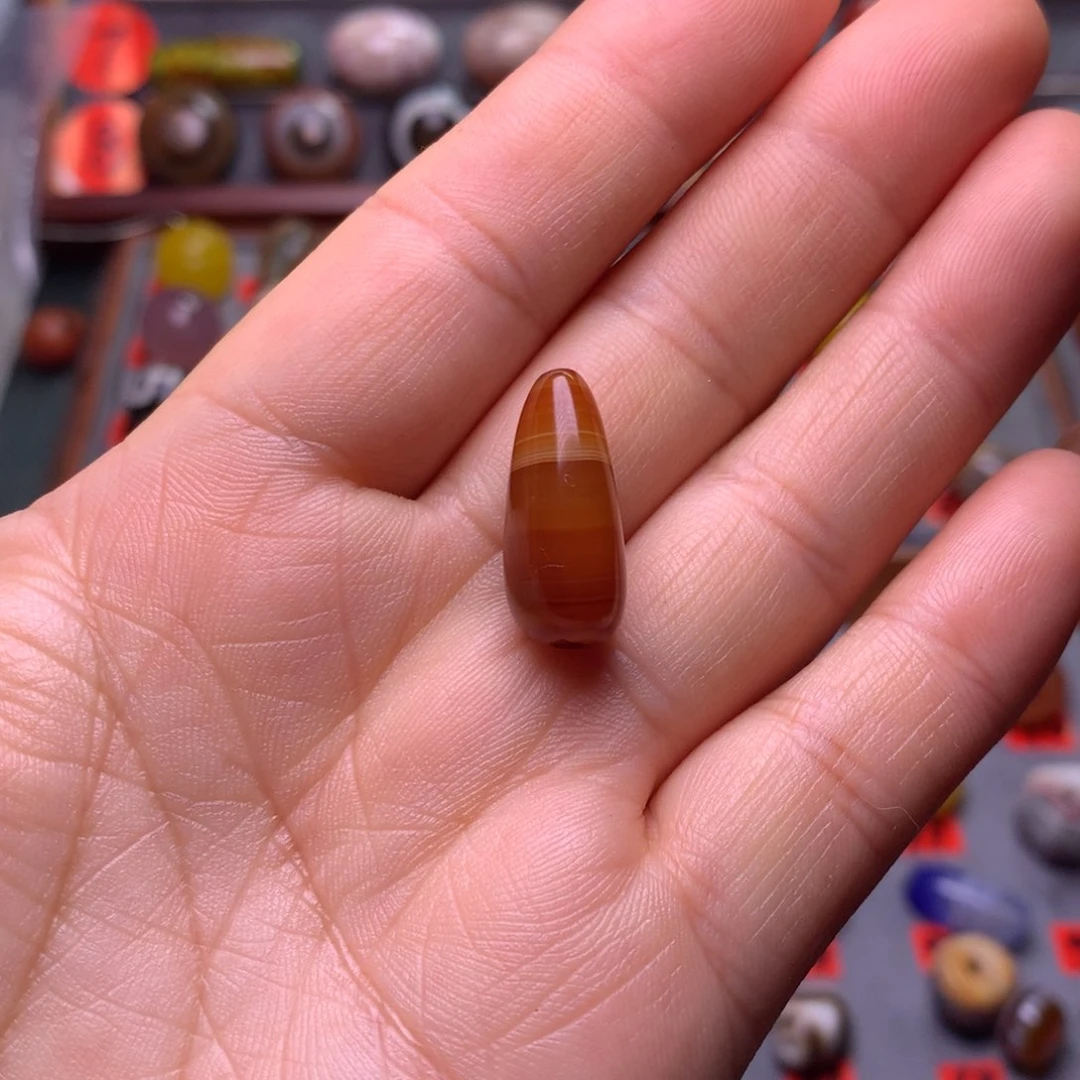 玛瑙/玉髓颈饰未镶嵌魔**人