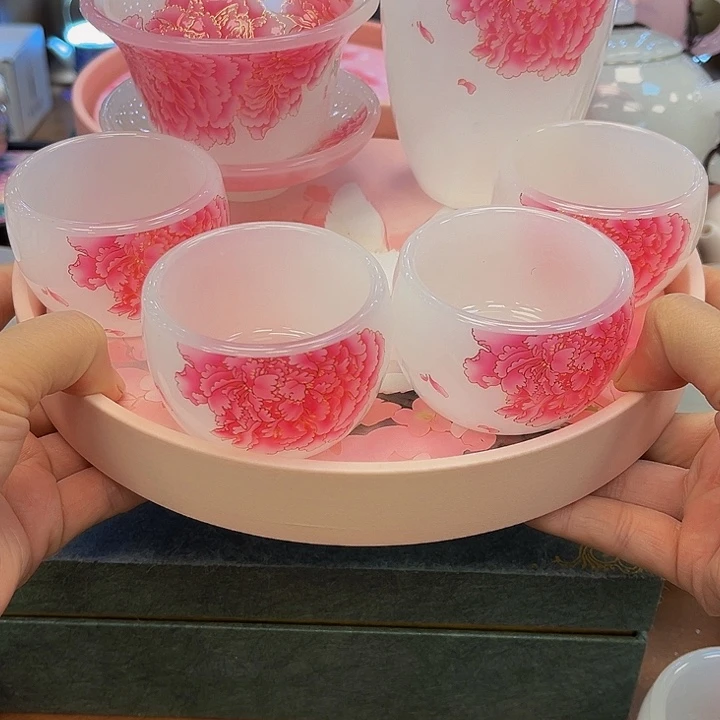 段泥茶杯吧啦吧拉吧啦吧的吧拉吧