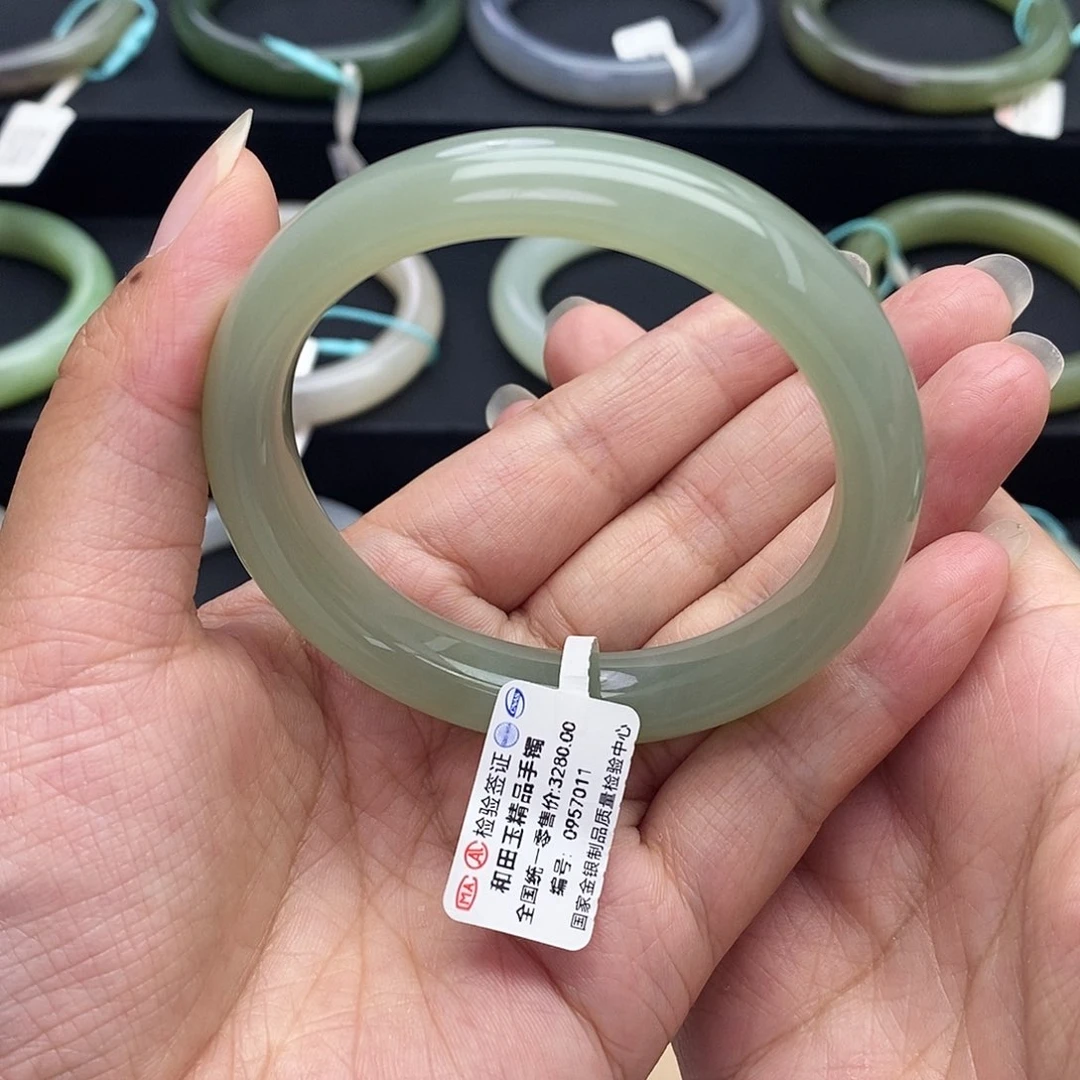 和田玉未镶嵌珠宝奇石和田玉手镯53.54