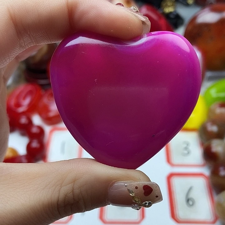 玛瑙/玉髓未镶嵌珠宝奇石