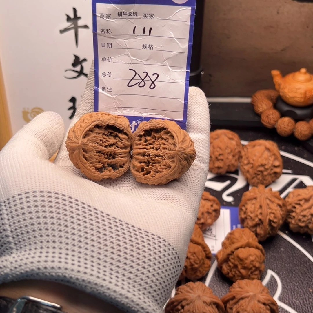 文玩核桃把件111虎头王聚宝盆