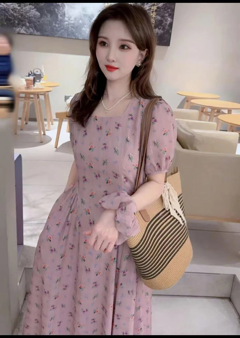 法式通勤碎花短袖方领A字连衣裙气质收腰夏季时尚显瘦温柔风甜美