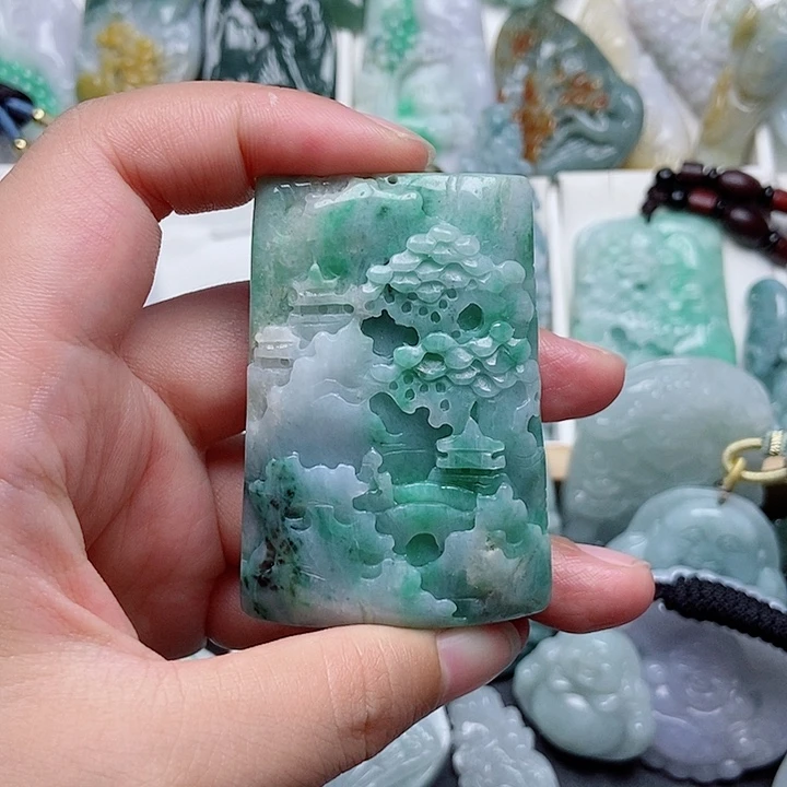 翡翠未镶嵌颈饰翡翠