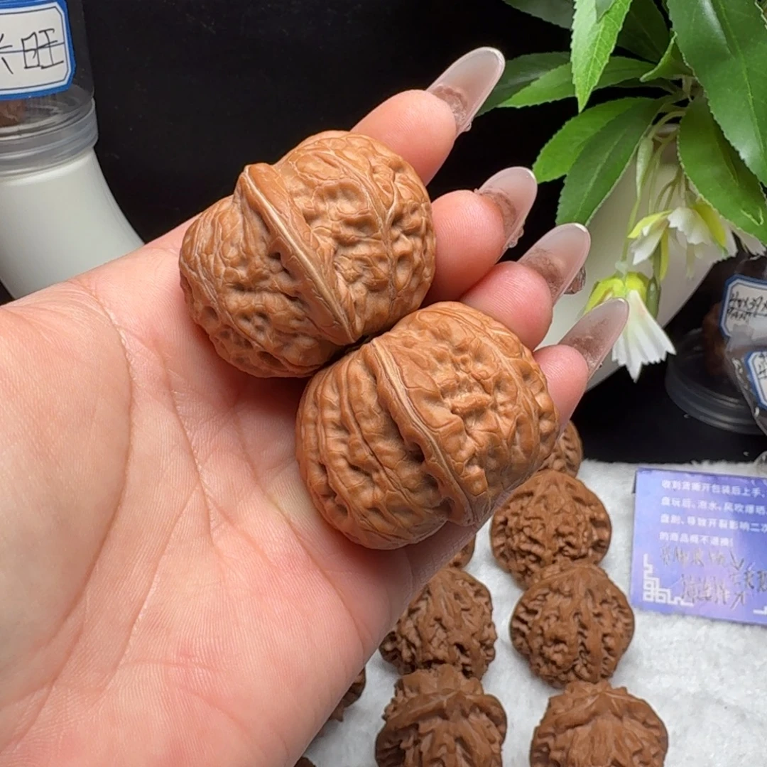 文玩核桃吊坠42元宝