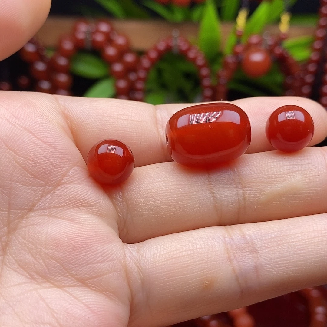 玄***》玛瑙/玉髓未镶嵌颈饰