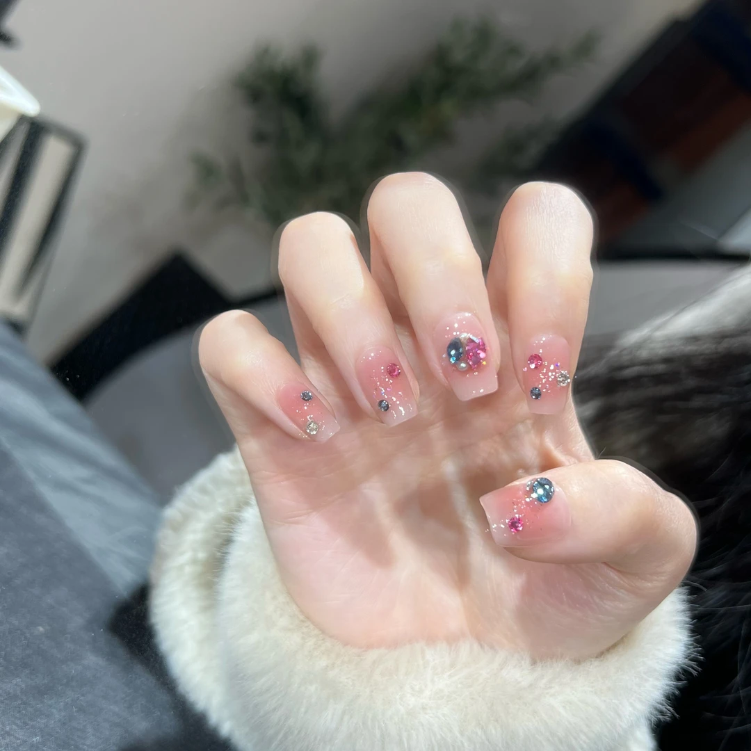 本宫指义【A79/施华】穿戴甲纯手工    底色：53腮红