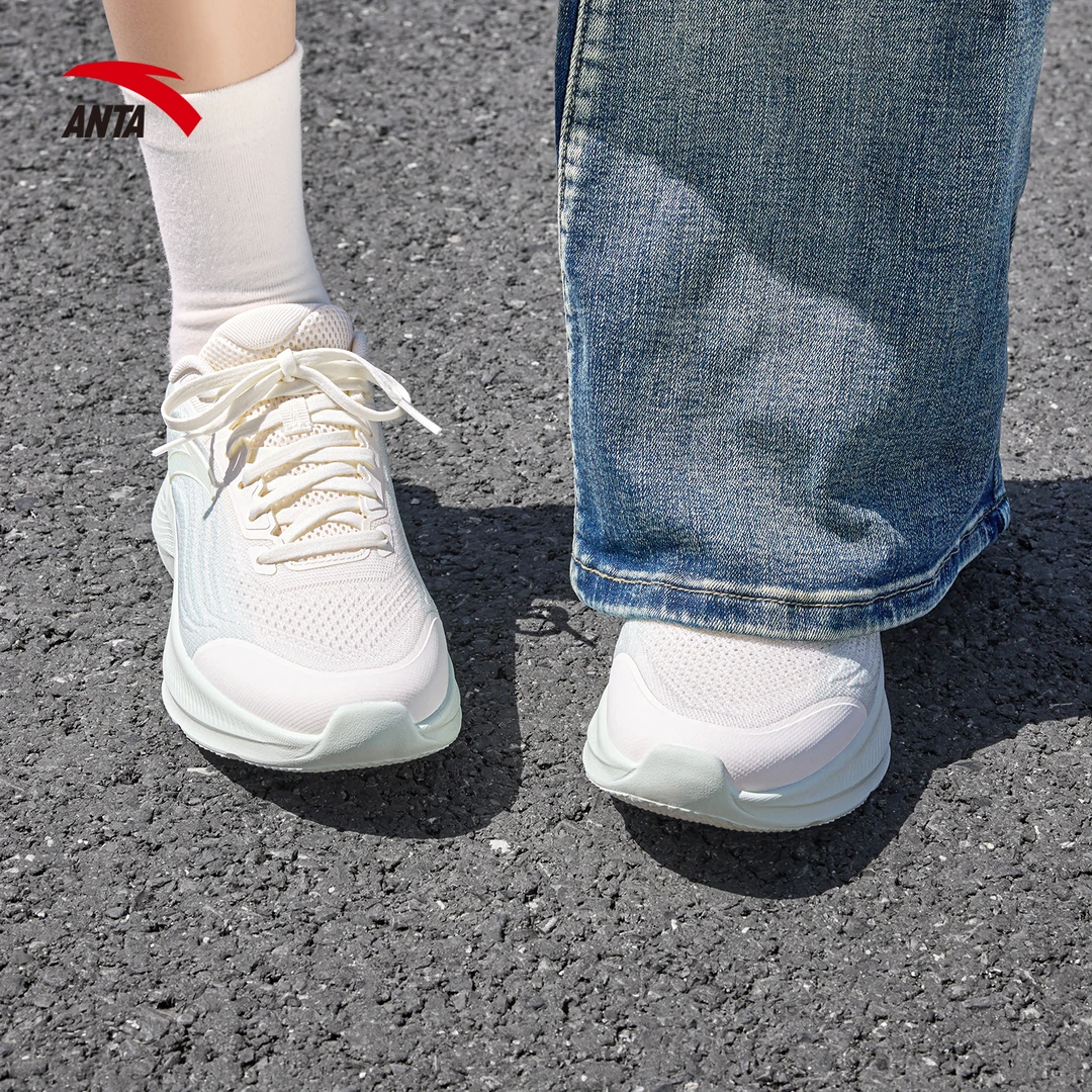 安踏漫步跑步鞋女鞋正品运动鞋冬季新款休闲鞋轻便学生运动跑步鞋