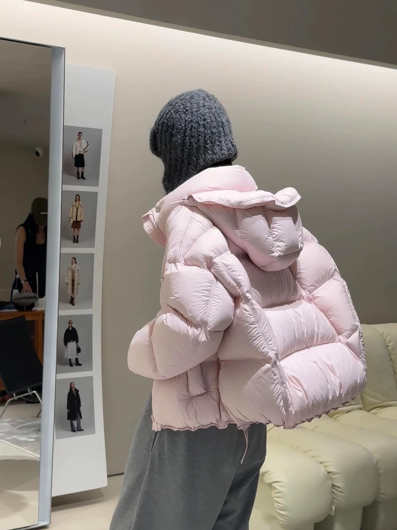 云朵泡芙连帽羽绒服女短款2025冬新款韩系宽松小个子外套