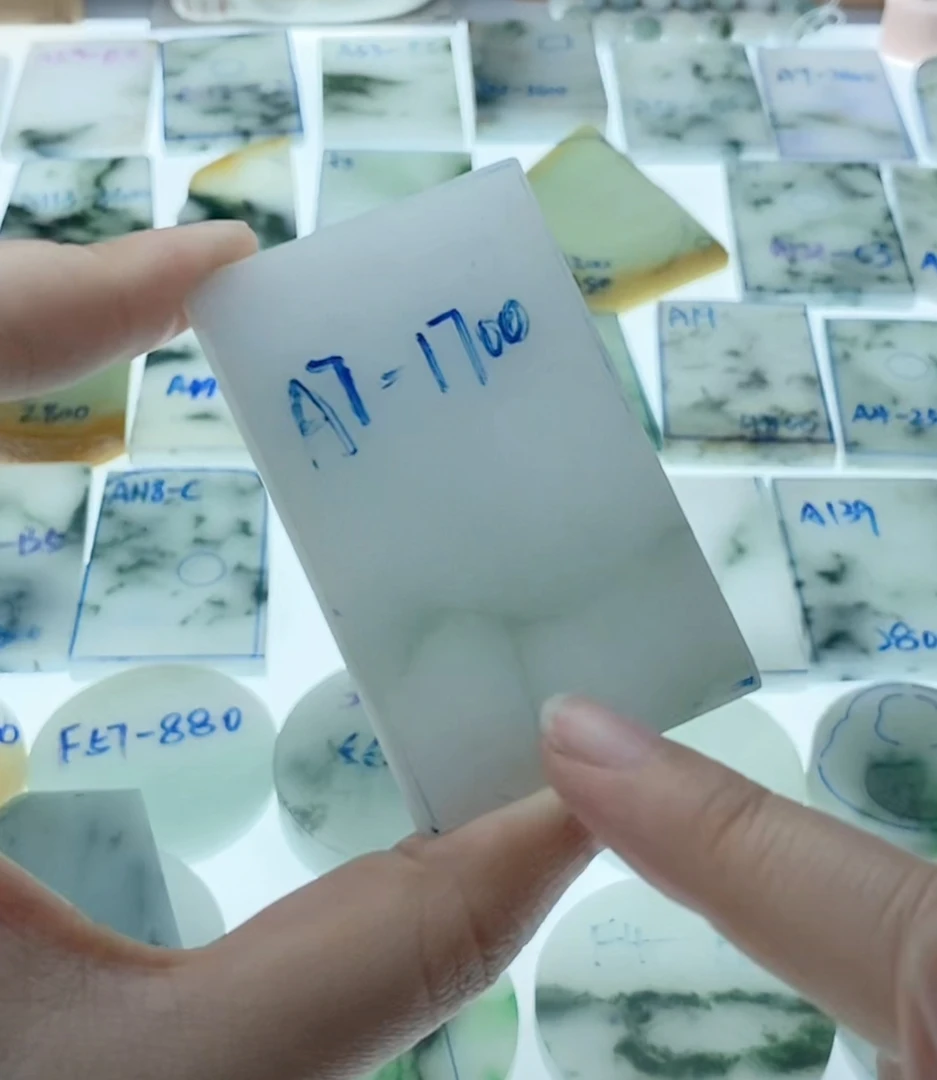 天然缅甸A货翡翠定制手工雕刻