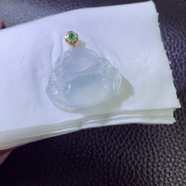 翡翠颈饰18K金镶嵌翡翠