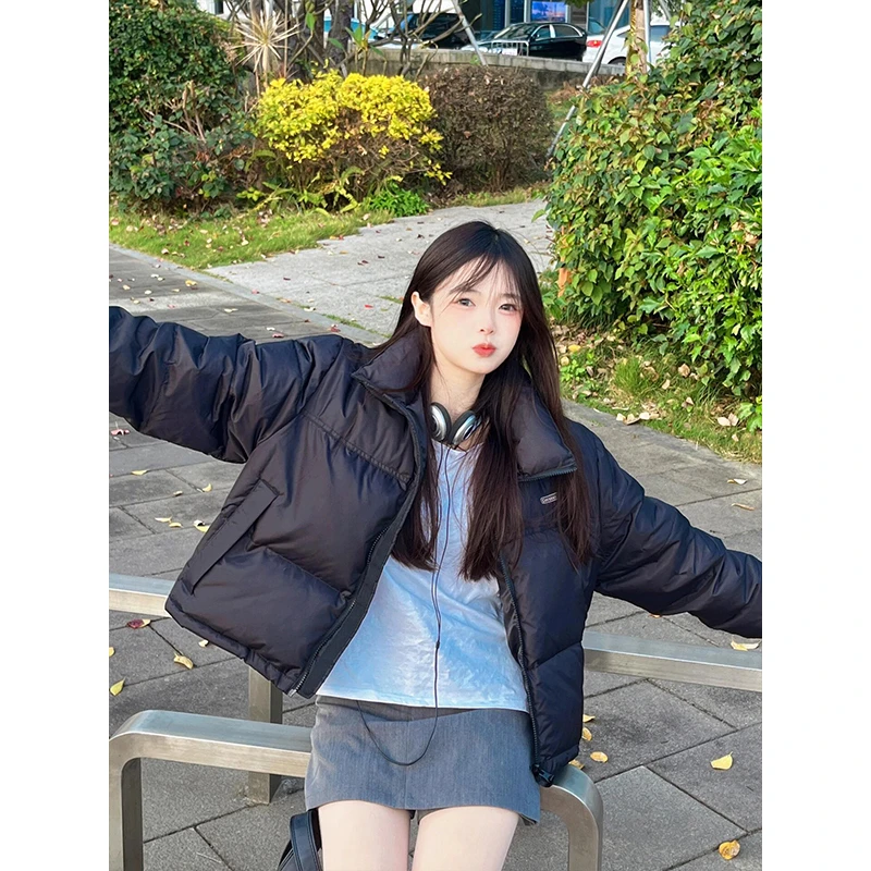 黑色短款羽绒服女2025冬季新款小个子加厚白鸭绒高级感炸街面包服