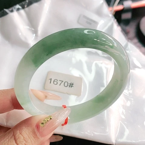 未镶嵌手镯翡翠1670