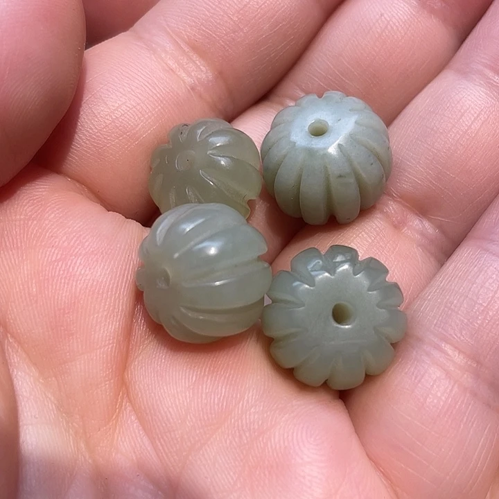 未镶嵌和田玉车挂