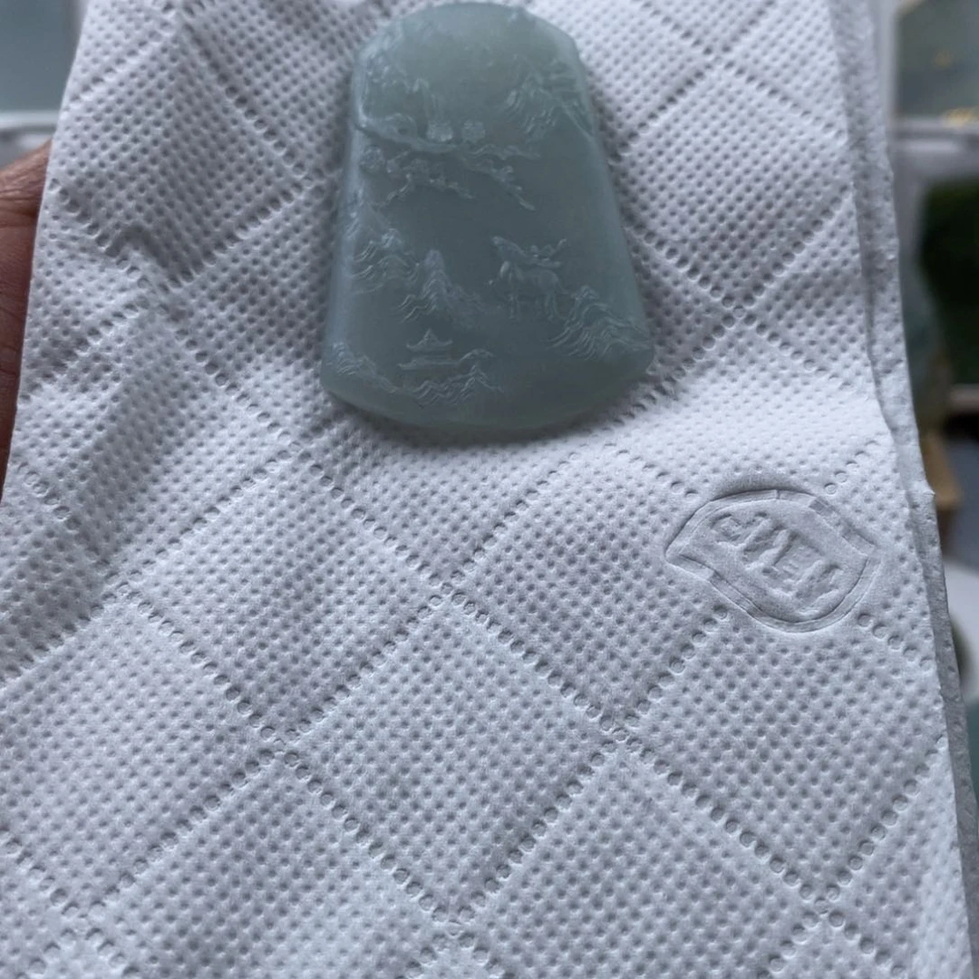 未镶嵌定制翡翠一鹿有你 毛货 饿鉴赏期