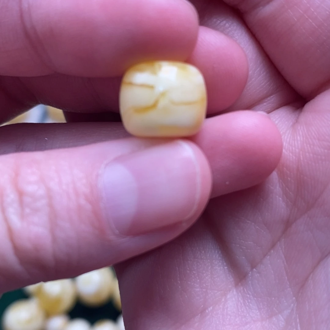 蜜蜡未镶嵌珠宝奇石12.3✖️10