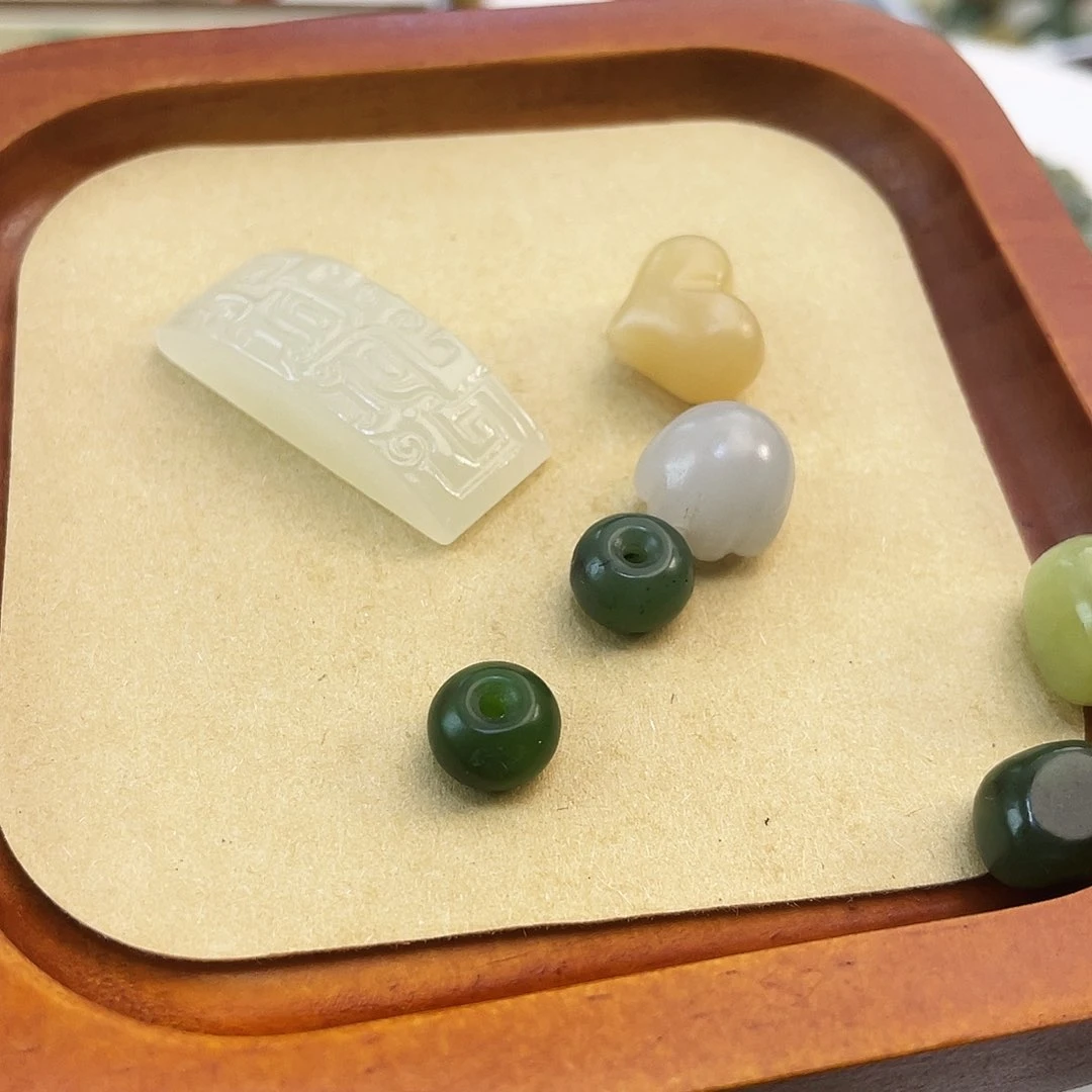 和田玉未镶嵌珠宝半成品