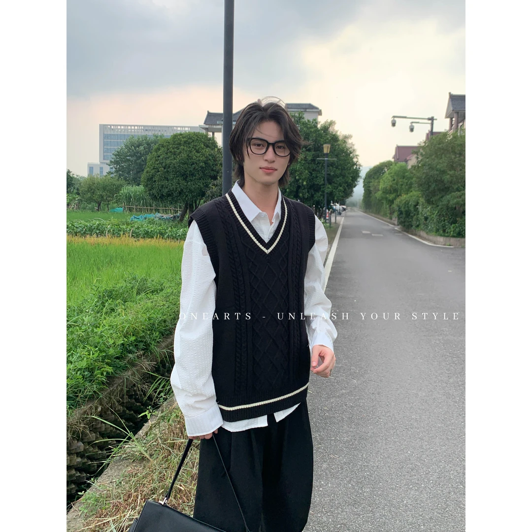 【ONEARTS毛衣】学院风麻花毛衣男休闲V领背心针织韩版宽松坎肩上衣