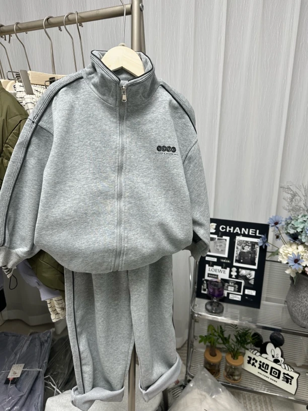 毛料加绒立领卫衣