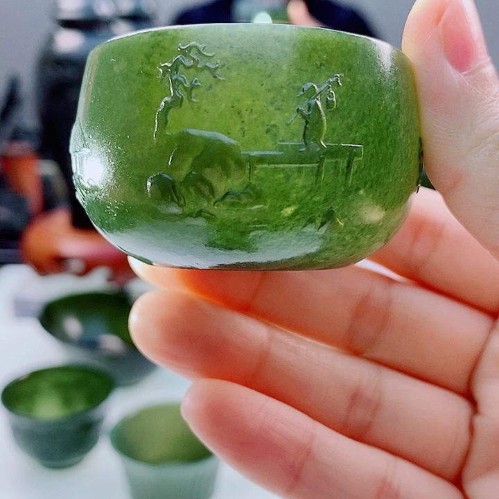 和田玉（青玉）未镶嵌把件