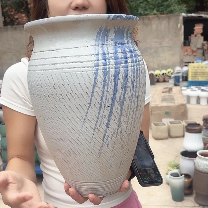 口径20高33一个白篮刷