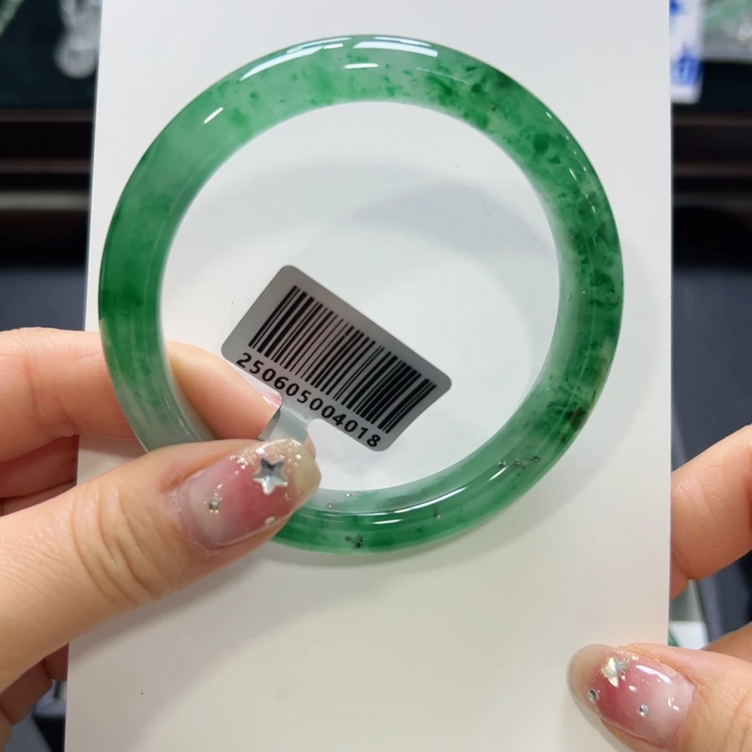 石英质玉手镯未镶嵌春*姐