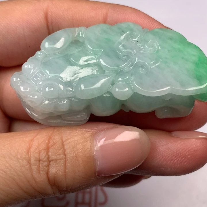 翡翠未镶嵌颈饰用**9翡翠