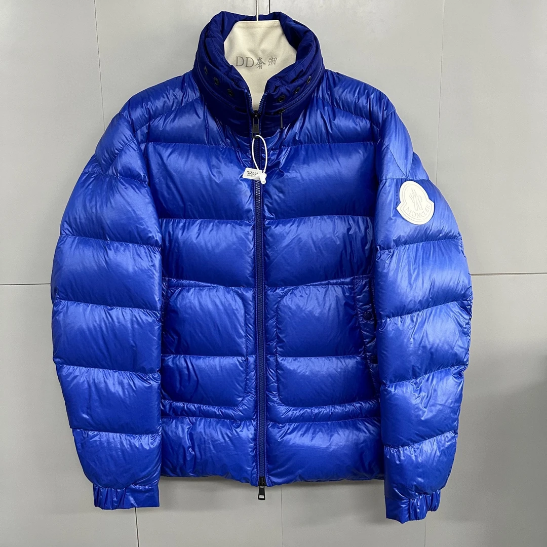 全新未使用 MONCLER 袖标大logo立领羽绒服5码 D19996