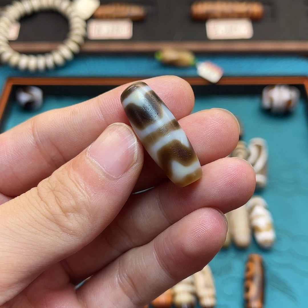 未镶嵌玛瑙/玉髓珠宝半成品不*山