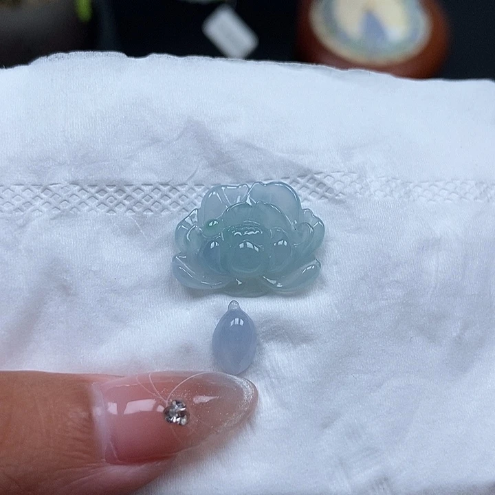 翡翠挂件未镶嵌吊坠