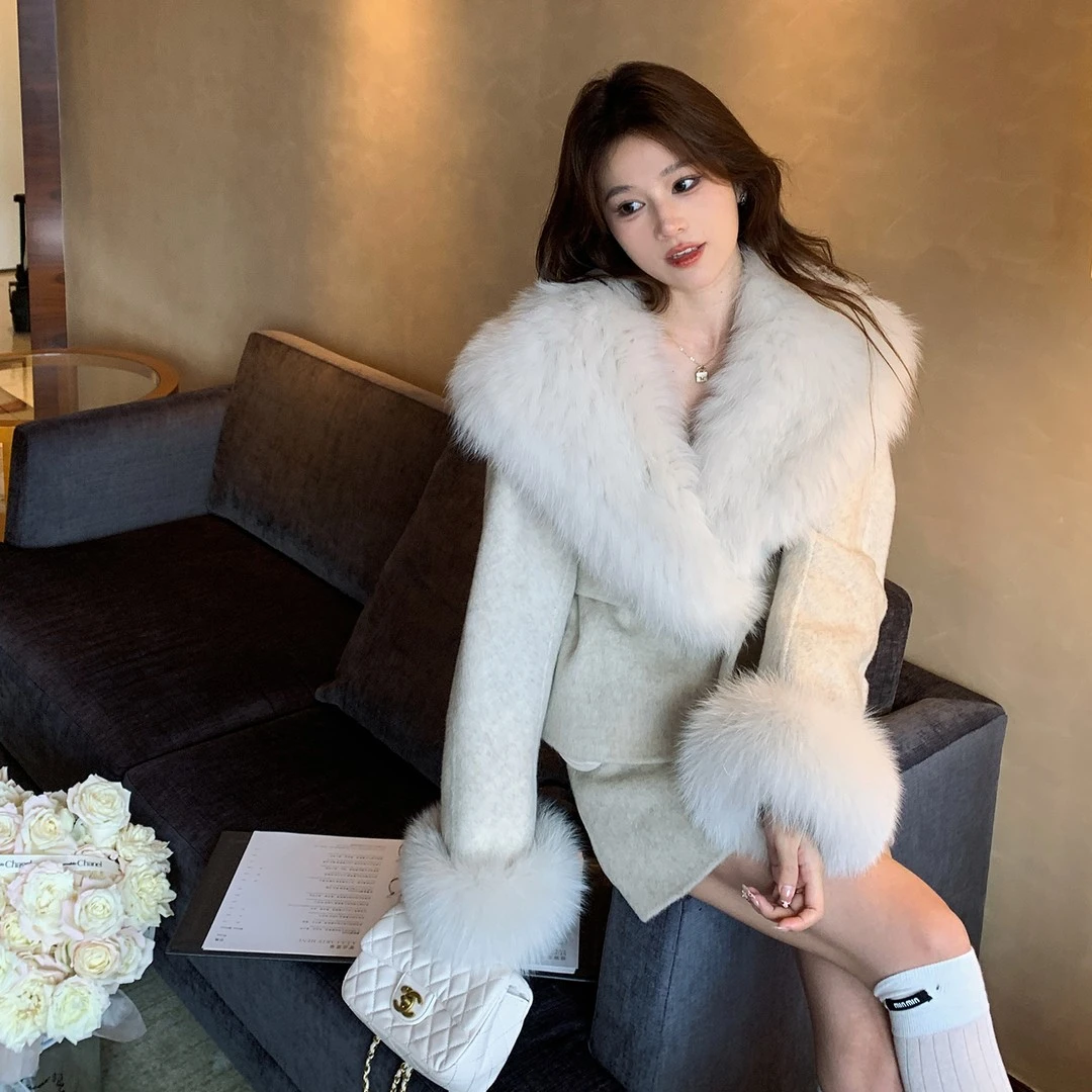 名媛精致款套装冬季慵懒简约设计感毛绒袖口长袖外套半身裙两件套