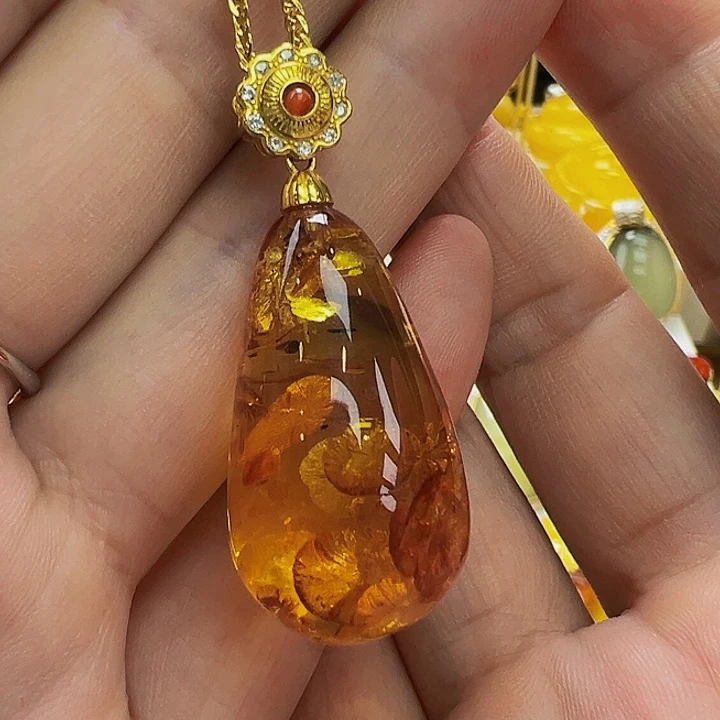 未镶嵌琥珀珠宝奇石