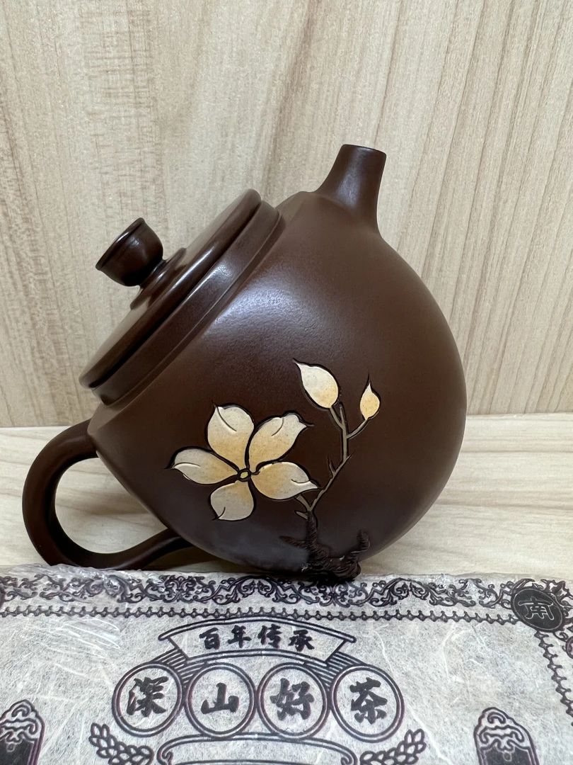 云南建水紫陶-纯手工-阴刻阳填（茶禅）壶150ml